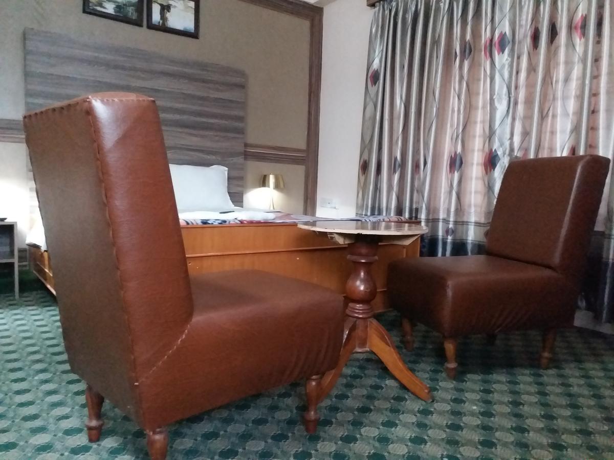Hotel Marigold Покхара Экстерьер фото