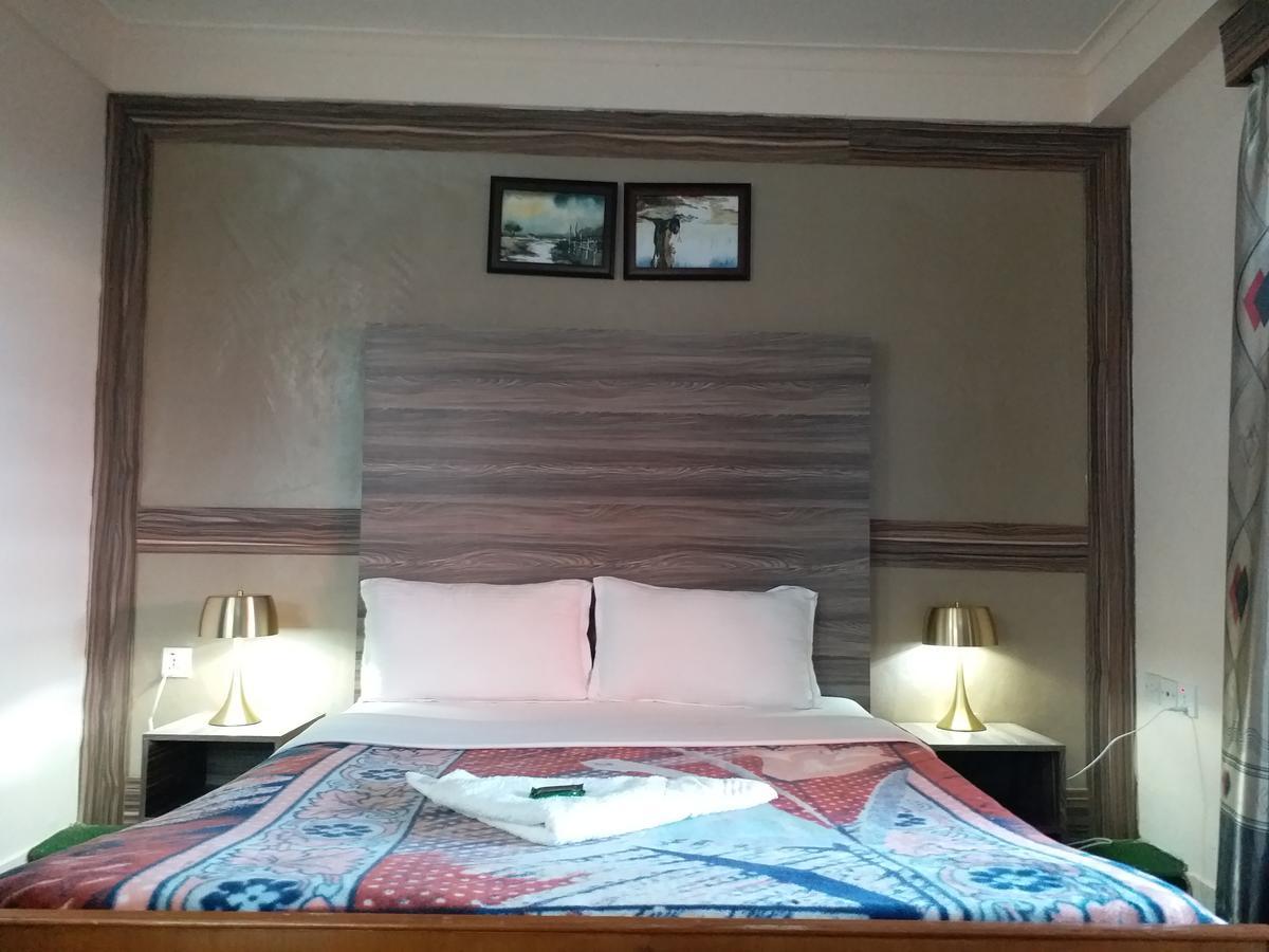 Hotel Marigold Покхара Экстерьер фото