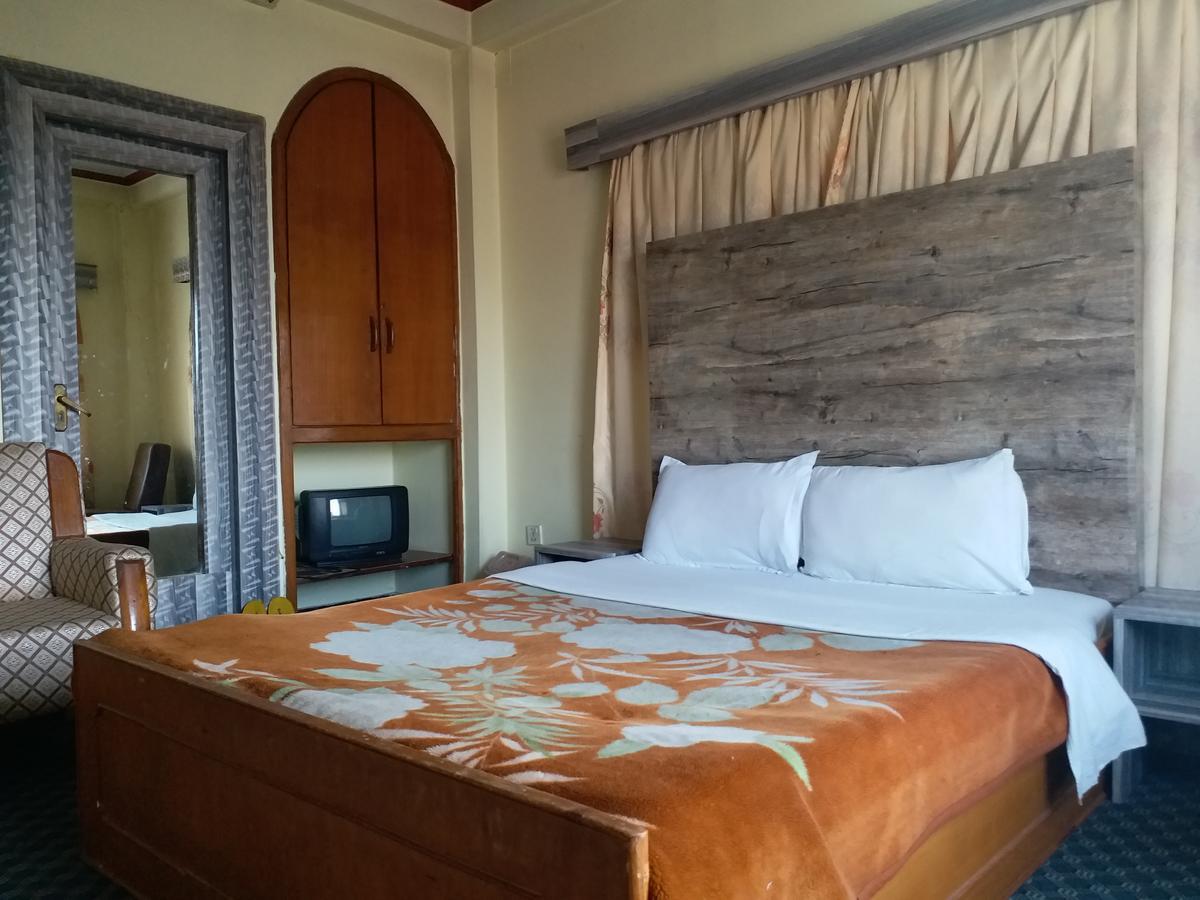 Hotel Marigold Покхара Экстерьер фото